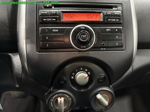 Used 2012 Nissan Versa SV image 11