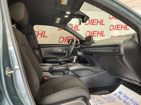 Used 2024 Honda HR-V Sport image 12