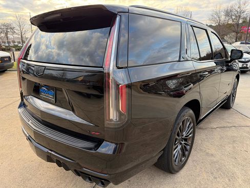 Used 2023 Cadillac Escalade V image 4