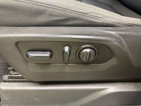 Used 2022 GMC Sierra 2500 Pro w/ Gooseneck/5TH Wheel Package image 16