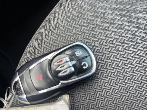 Used 2025 Buick Encore GX Preferred FWD image 23