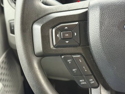 Used 2022 Ford E-350 and Econoline 350 Super Duty RWD image 30