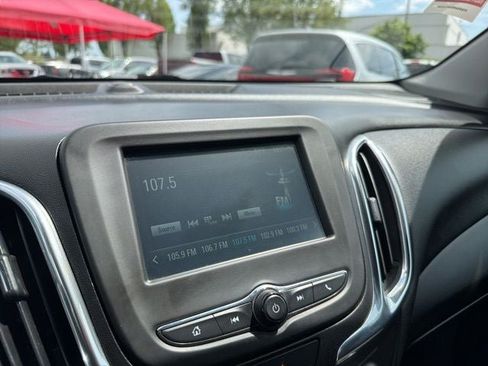 Used 2018 Chevrolet Equinox LT FWD image 15
