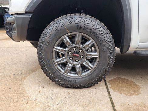 New 2026 GMC Sierra 1500 AT4X image 57