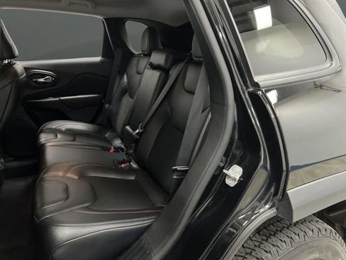 Used 2021 Jeep Cherokee Trailhawk w/ Trailer Tow Group image 28