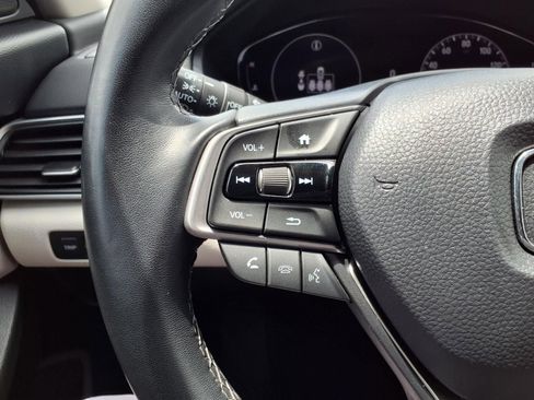 Used 2022 Honda Accord EX-L image 16