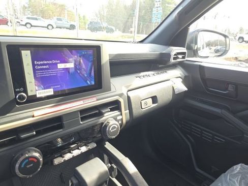 New 2026 Toyota Tacoma SR AWD/4WD image 11