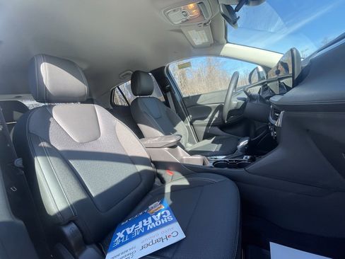 Certified 2026 Buick Encore GX Preferred w/ Comfort Package image 11