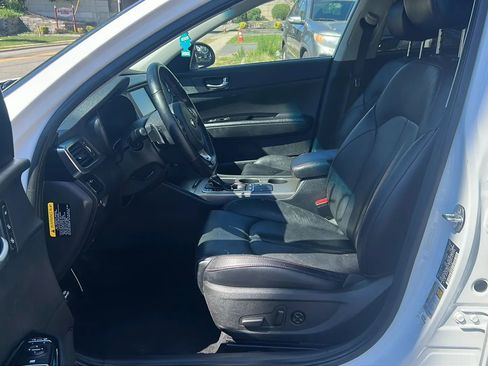 Used 2017 Kia Optima SX image 25