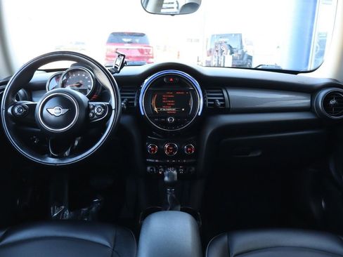 Used 2017 MINI Cooper 2-Door Hardtop image 10