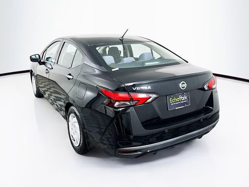 Used 2020 Nissan Versa S image 5