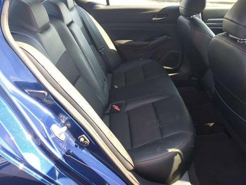 Used 2024 Nissan Altima 2.5 SR FWD image 25