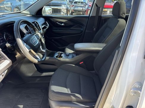 Used 2023 GMC Terrain SLE w/ Driver Convenience Package AWD/4WD image 16