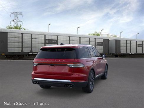 New 2026 Lincoln Aviator Reserve image 8
