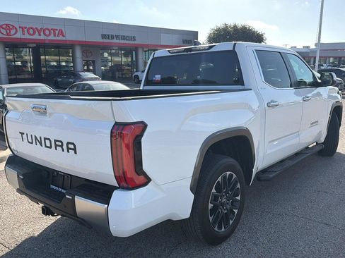 Used 2025 Toyota Tundra Limited AWD/4WD image 3