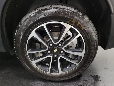 Used 2025 Chevrolet TrailBlazer LT FWD image 10