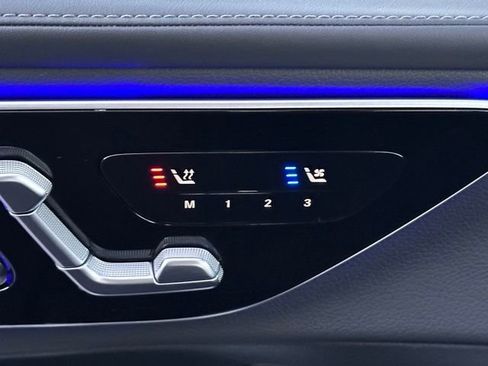 Used 2024 Mercedes-Benz GLC 300 4MATIC image 23