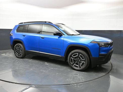 New 2026 Jeep Cherokee Laredo AWD/4WD image 33