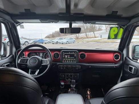 Used 2019 Jeep Wrangler Unlimited Rubicon w/ Dual Top Group image 23