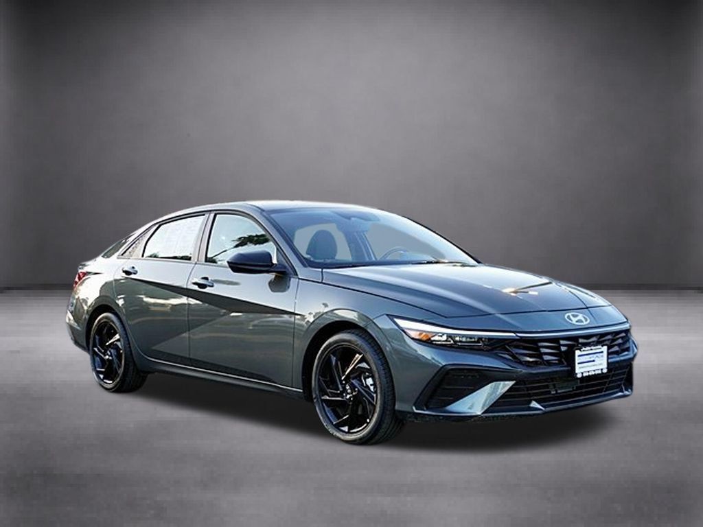 Certified 2026 Hyundai Elantra Sport FWD image 2