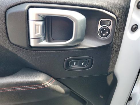 Used 2020 Jeep Gladiator Rubicon image 21