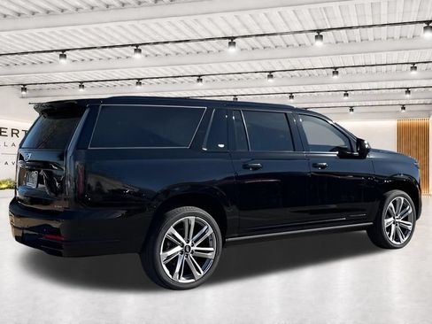 New 2026 Cadillac Escalade ESV Platinum Sport w/ LPO, Floor Liner Package AWD/4WD image 11