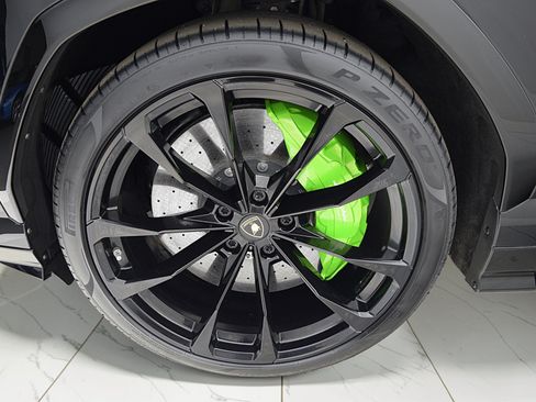 Used 2019 Lamborghini Urus AWD/4WD image 45