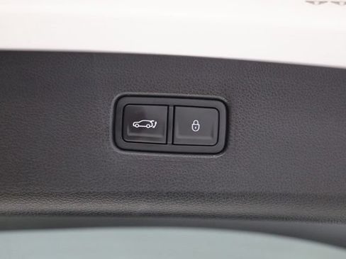 Used 2025 Genesis GV80 3.5T Prestige AWD/4WD image 37
