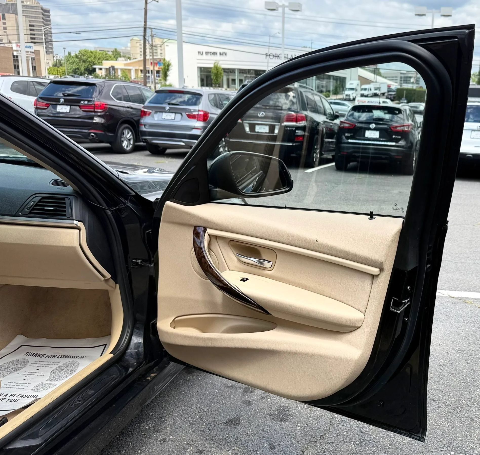 Used 2014 BMW 320i xDrive Sedan AWD/4WD image 36