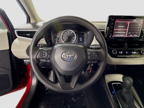 Used 2022 Toyota Corolla LE FWD image 13
