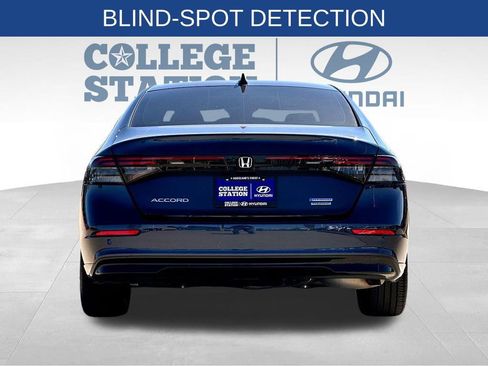 Used 2025 Honda Accord Touring image 10