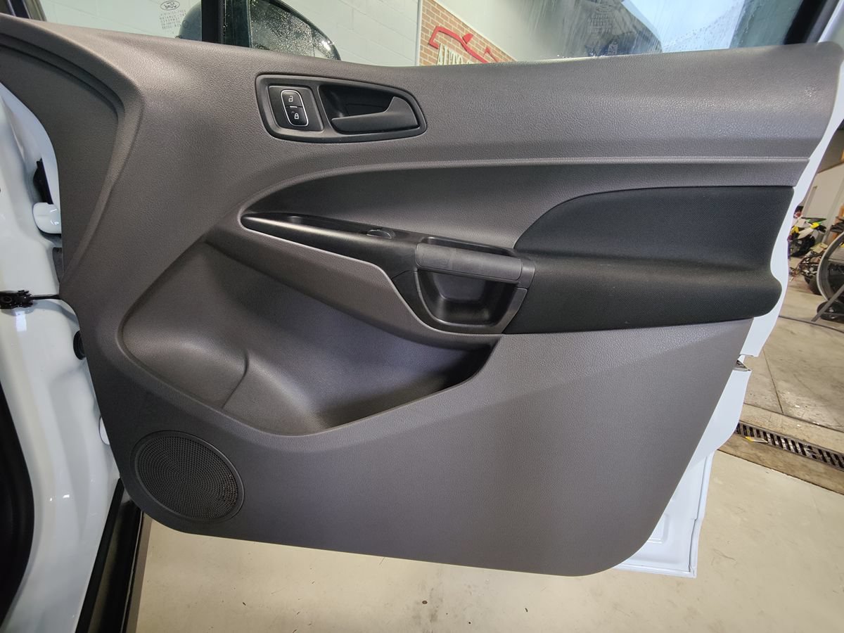 Used 2023 Ford Transit Connect XL FWD image 13