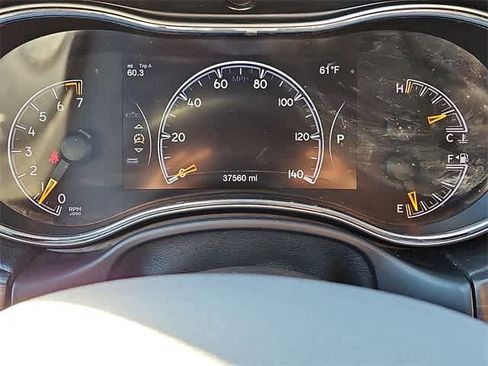 Used 2019 Jeep Grand Cherokee Limited image 17