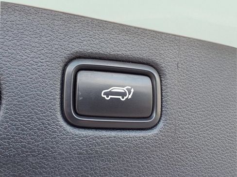 Used 2021 Hyundai Tucson Limited w/ Cargo Package AWD/4WD image 24