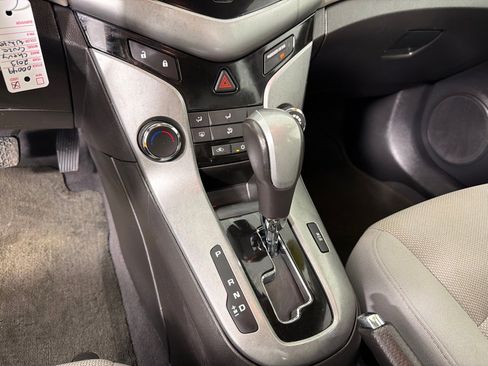 Used 2013 Chevrolet Cruze LT w/ Enhanced Safety Package image 15