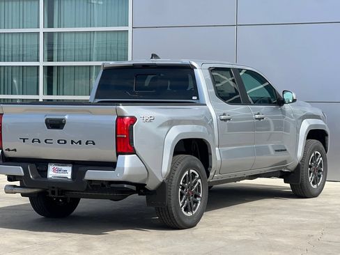 New 2026 Toyota Tacoma TRD Sport w/ TRD Sport Upgrade Package AWD/4WD image 4