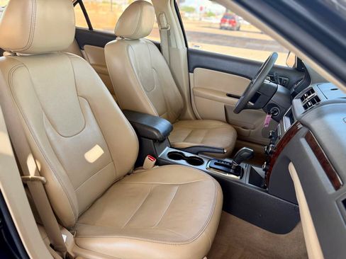 Used 2010 Ford Fusion SEL FWD image 15
