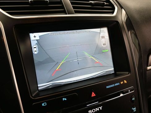 Certified 2017 Ford Explorer Limited FWD image 16
