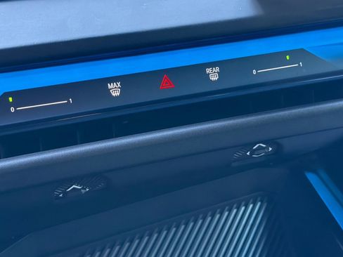 Used 2025 BMW X3 xDrive30i w/ M Sport Package image 25