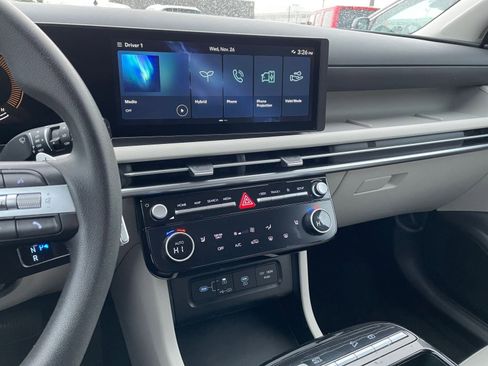 Used 2025 Hyundai Tucson Blue image 18