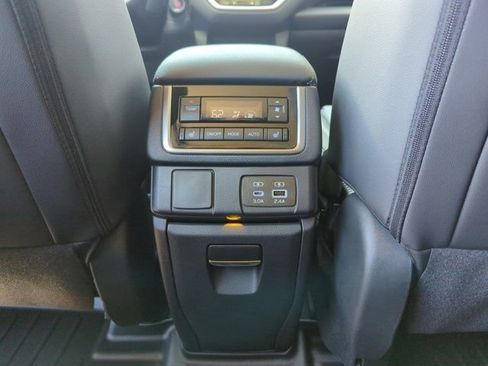 Used 2025 Subaru Ascent Limited image 30