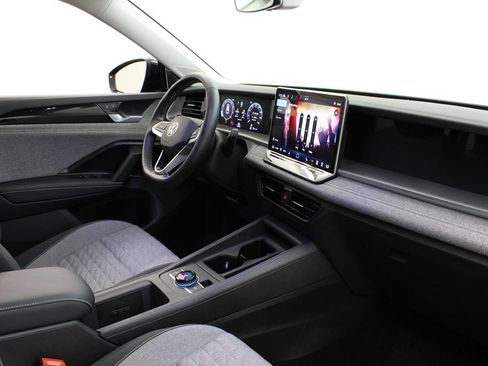 Certified 2026 Volkswagen Tiguan S AWD/4WD image 23