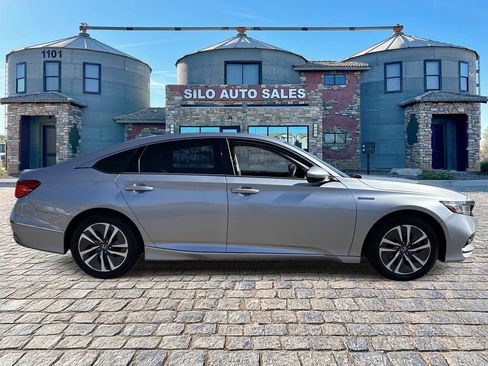 Used 2019 Honda Accord EX image 6