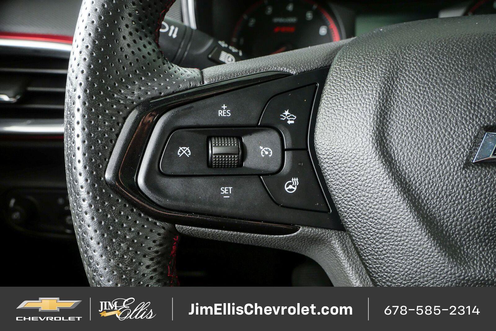 Used 2022 Chevrolet TrailBlazer RS w/ Sun and Liftgate Package FWD image 10