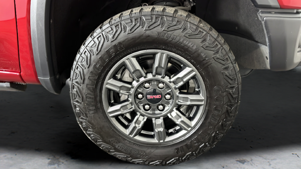 Used 2025 GMC Sierra 1500 AT4X AWD/4WD image 44