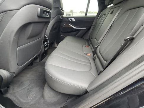 Used 2019 BMW X5 xDrive40i w/ Convenience Package AWD/4WD image 28