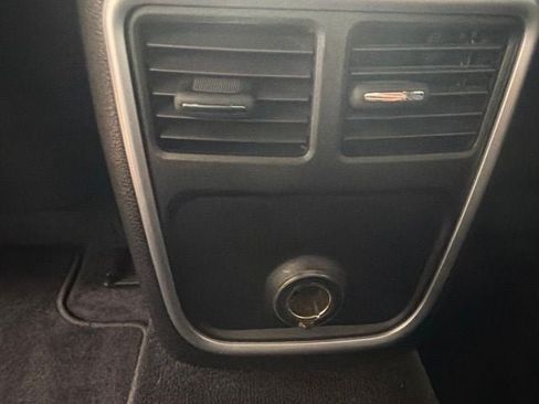 Used 2013 Chrysler 300 w/ Driver Convenience Group RWD image 19