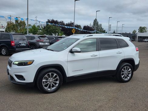 Used 2019 Jeep Cherokee Latitude Plus image 31