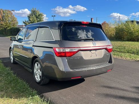 Used 2013 Honda Odyssey Touring image 7
