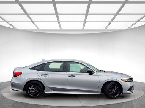 Certified 2024 Honda Civic Sport image 2